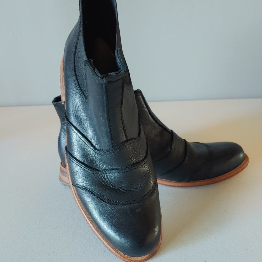 Chelsea Bootie "NEW" - Picture 5 of 13